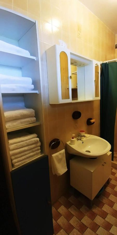 Apartman Ana 穆泰尔岛 外观 照片